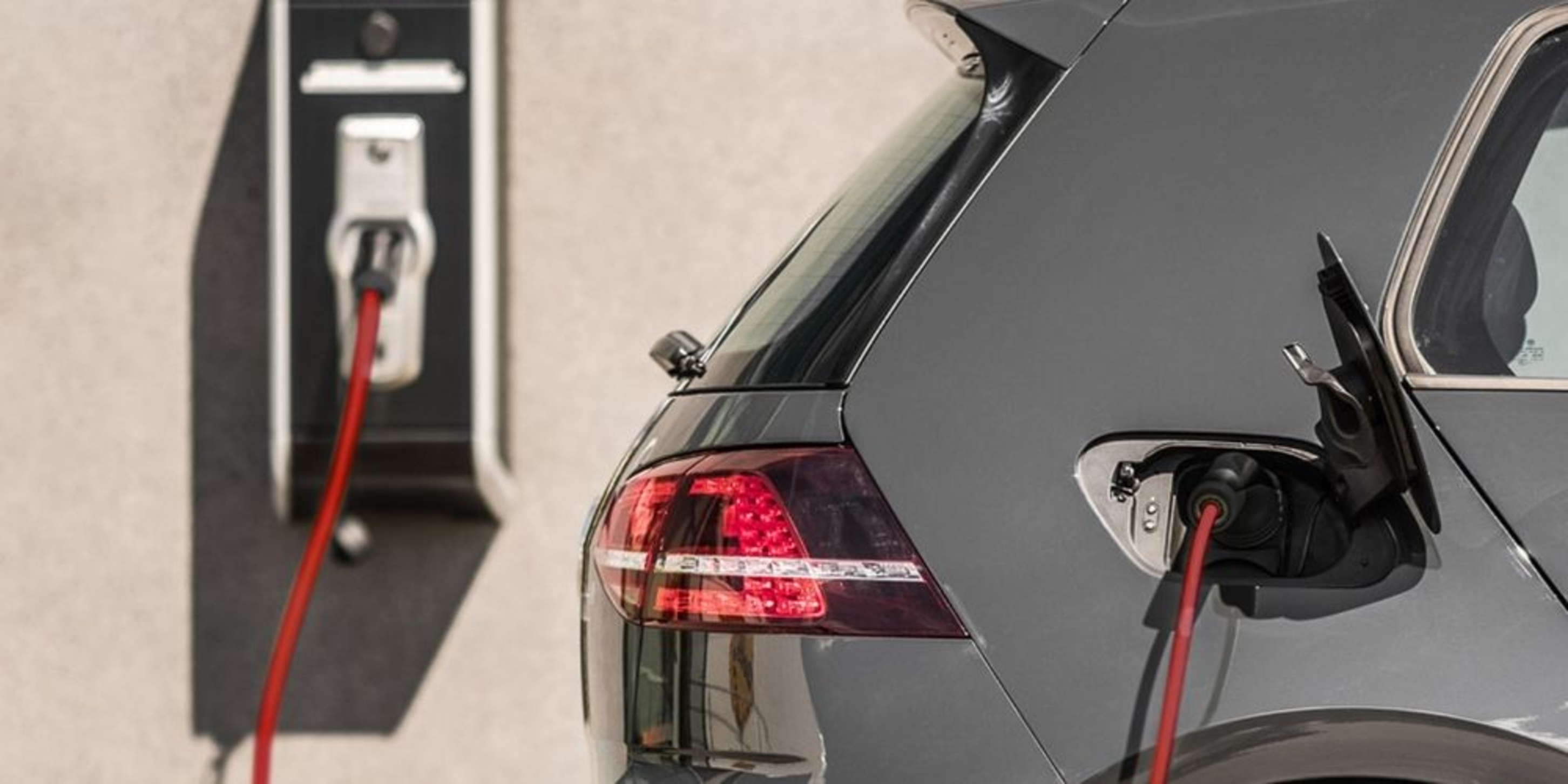Schutz für E-Mobility bei Emil Klaas & Sohn GmbH & Co. KG in Wiesbaden